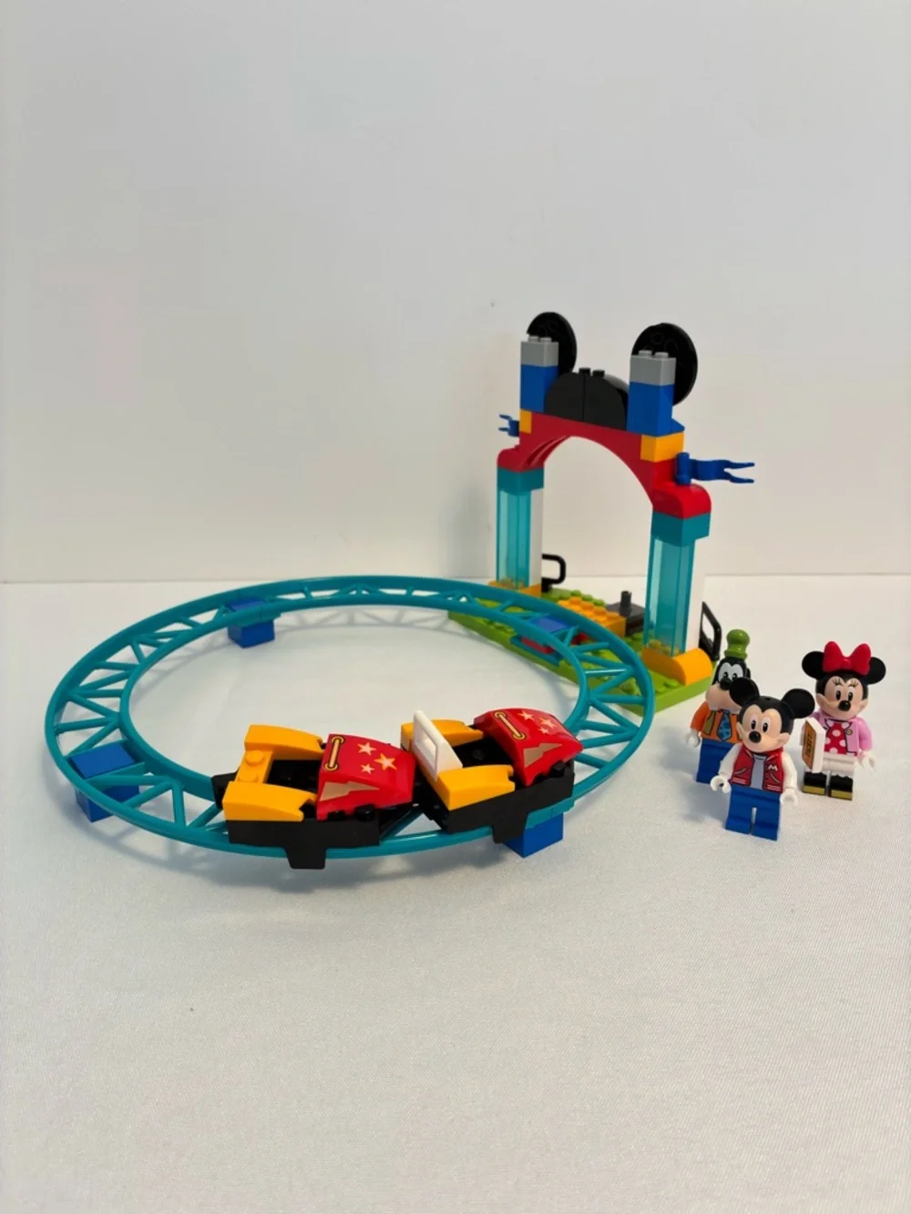 Lego Disney Mickey, Minnie and Goofy's Fairground Fun #10778 Retired